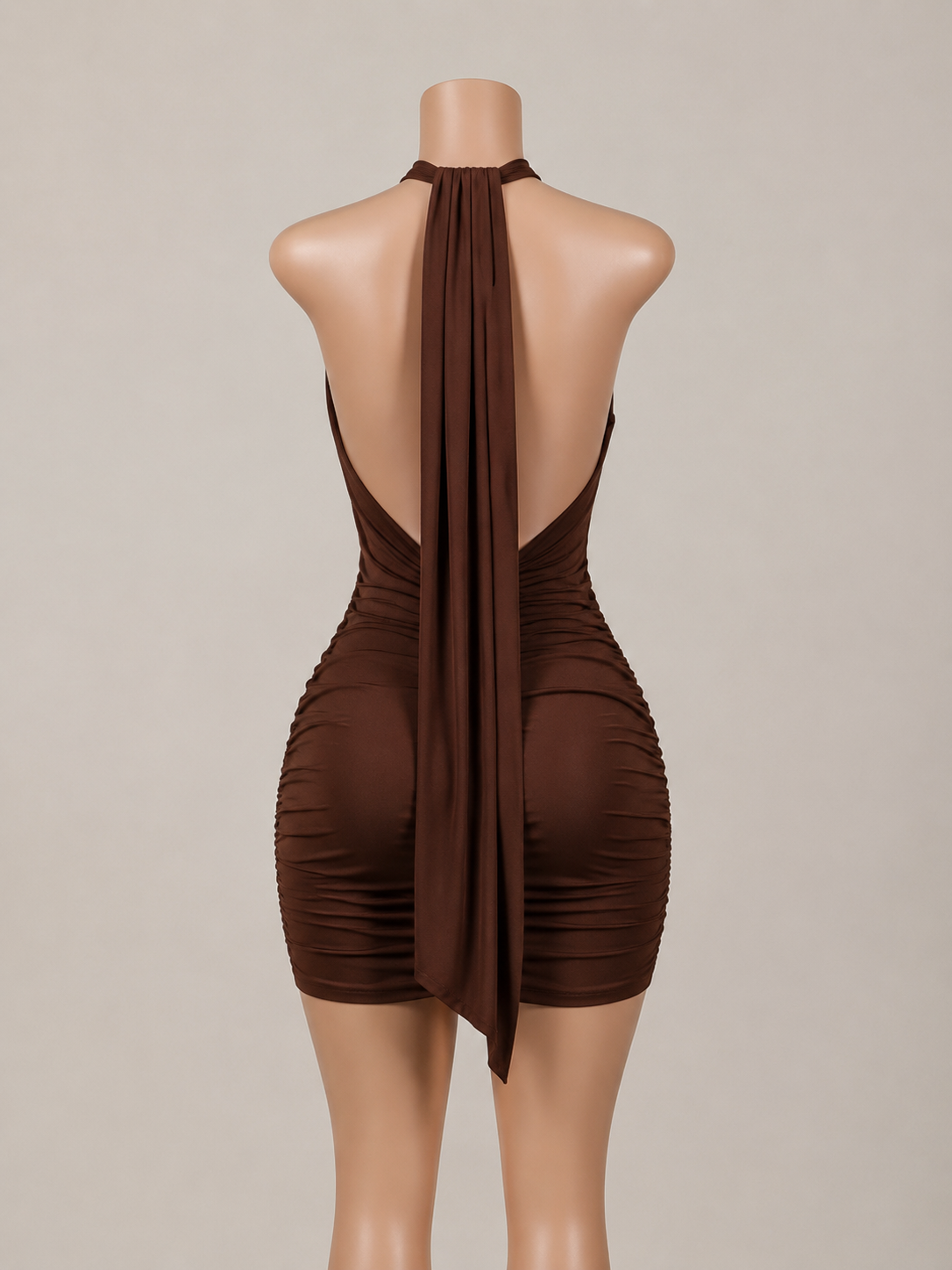 Vestido Curto Chocolate Frente Única Drapeado